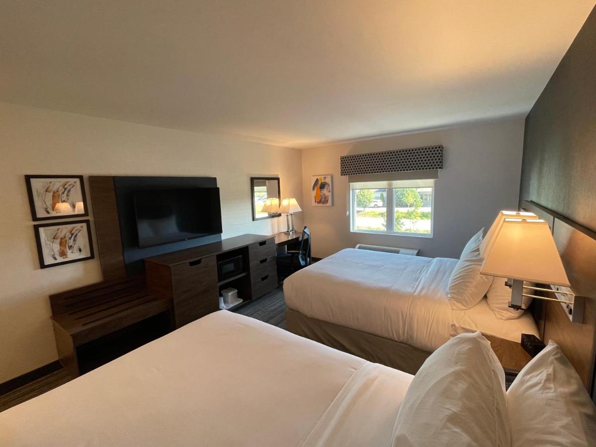 Comfort Inn & Suites Carleton Place Экстерьер фото