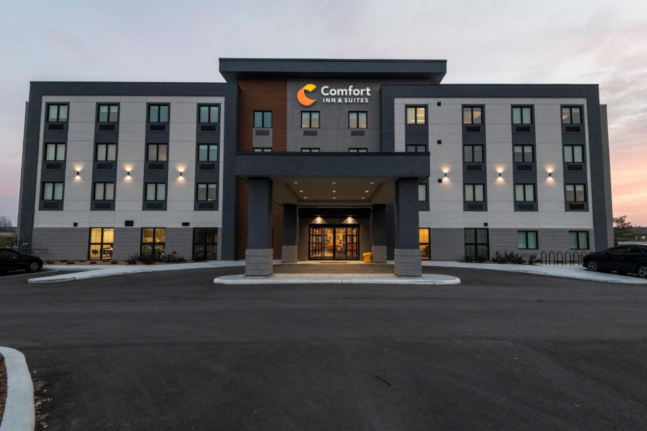 Comfort Inn & Suites Carleton Place Экстерьер фото