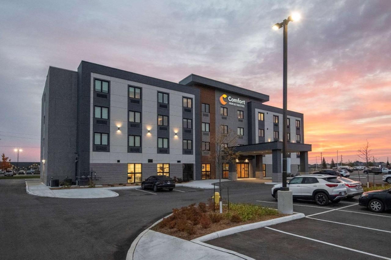 Comfort Inn & Suites Carleton Place Экстерьер фото